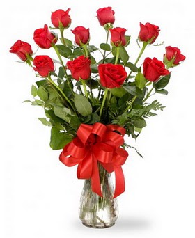  Aydın çiçek , çiçekçi , çiçekçilik  12 adet kırmızı güllerden vazo tanzimi