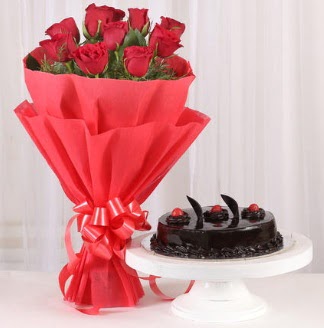10 Adet kırmızı gül ve 4 kişilik yaş pasta  Aydın internetten çiçek satışı 
