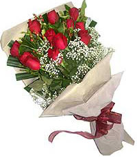 11 adet kirmizi güllerden özel buket  Aydın internetten çiçek siparişi 