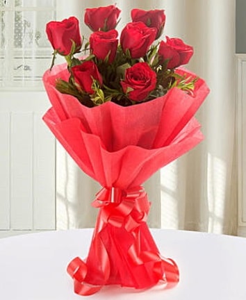 9 adet kırmızı gülden modern buket  Aydın İnternetten çiçek siparişi 